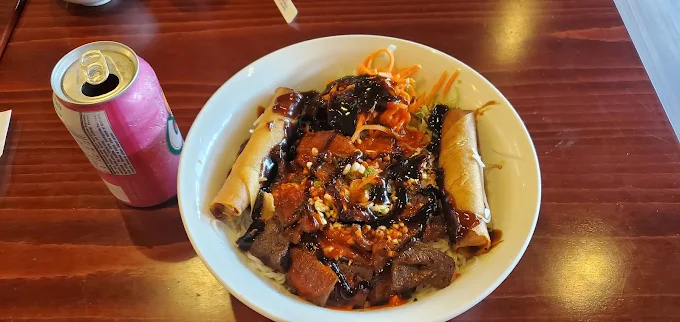 Vietnamese iced coffee and boba drinks at Hong An Calgary SE